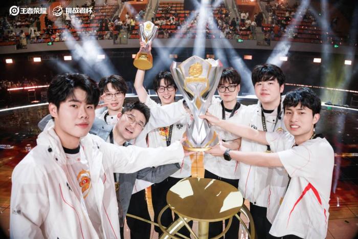 北京WB以5：0横扫RW侠夺得王者荣耀挑战者杯冠军