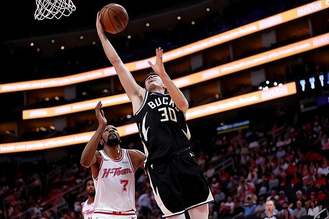 雄鹿三将联手狂轰84分 火箭惨败成最大赢家